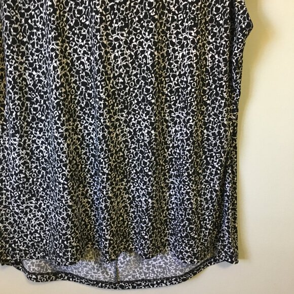 Tan Jay B&W Modular Net Print Cascade Neck Cap Sleeve Stretchy Blouse Top 1X - Picture 8 of 16